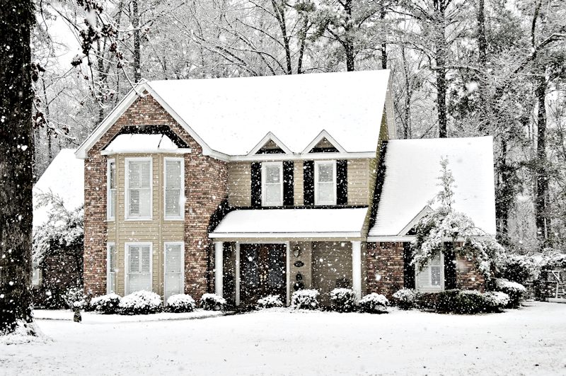 Reasons to Buy a House in Winter
